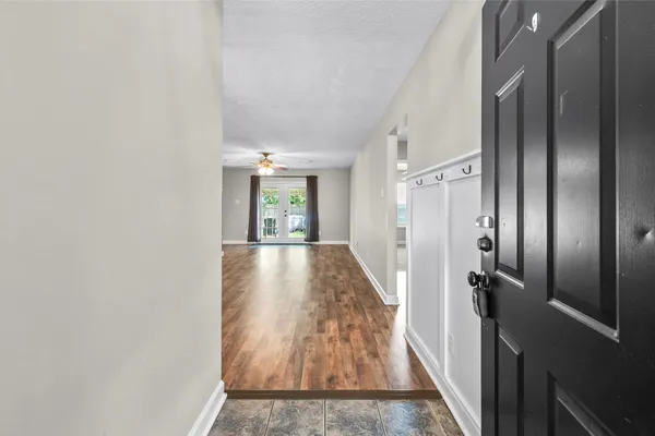 2124 TOWER BRIDGE RD