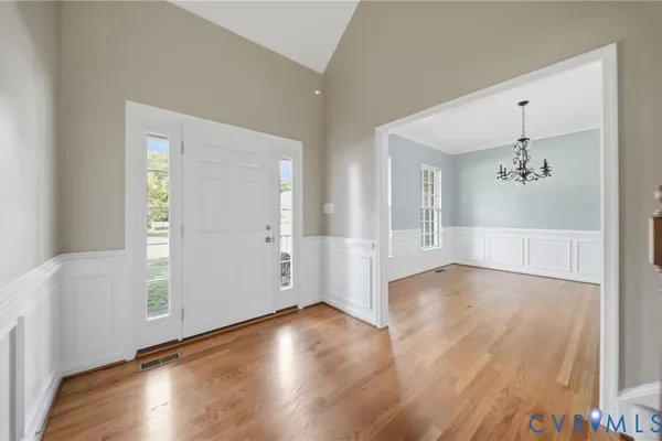2112 BENOMI DR