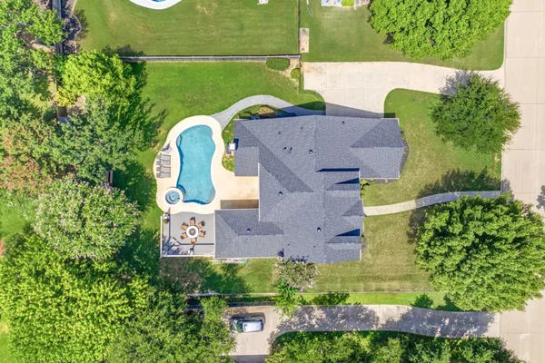 920 DOVE CREEK TRL