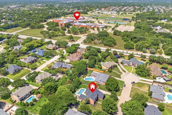 920 DOVE CREEK TRL