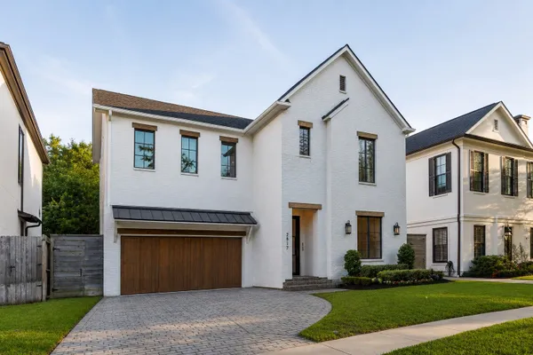 2817 ALBANS RD