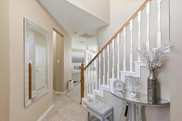 517 WATERVIEW DR