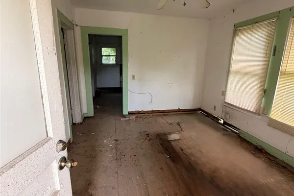 1508 ELM ST