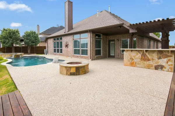 3208 PARADISE LN