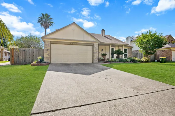 2717 HOT SPRINGS DR