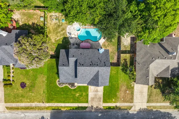 504 PLEASANT VALLEY DR