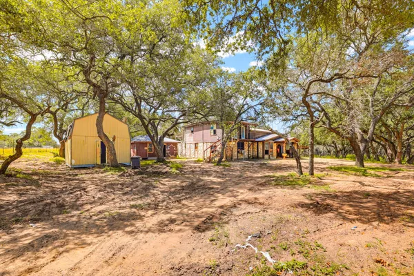 339 SHADY OAKS DR