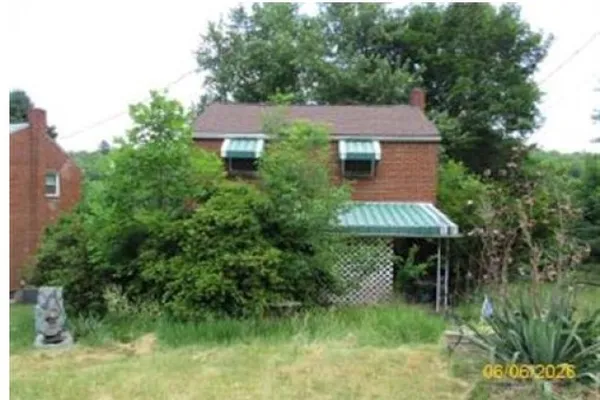 450 CEDAR ST