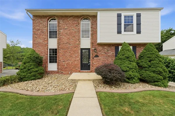 328 WHITNEY CHASE LN