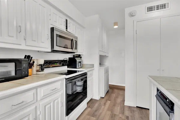 341 ARBORVIEW DR
