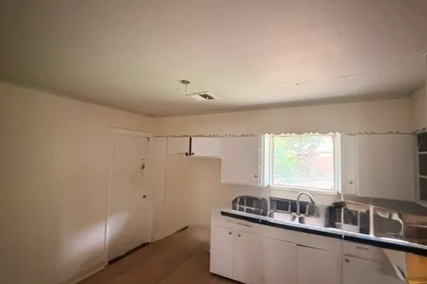 1819 TEANAWAY LN