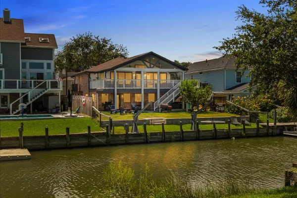23 HARBOR LN