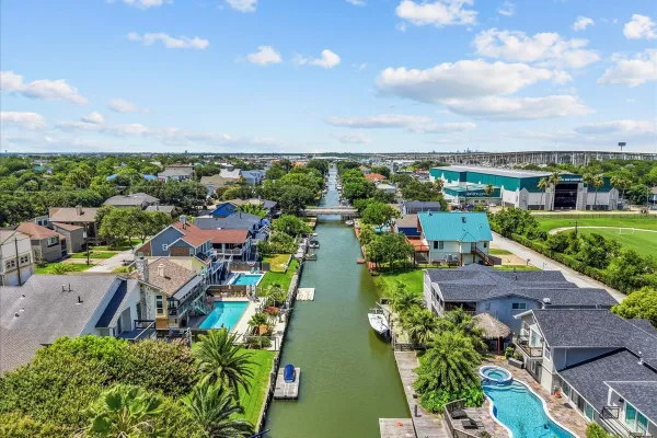 23 HARBOR LN