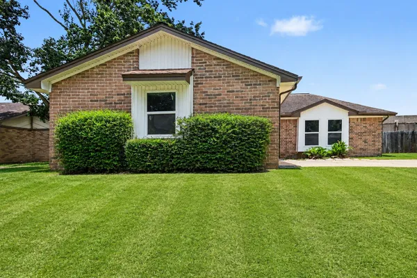 1915 FERNSPRAY LN