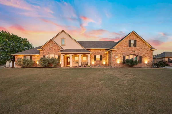1110 MOUNT LN