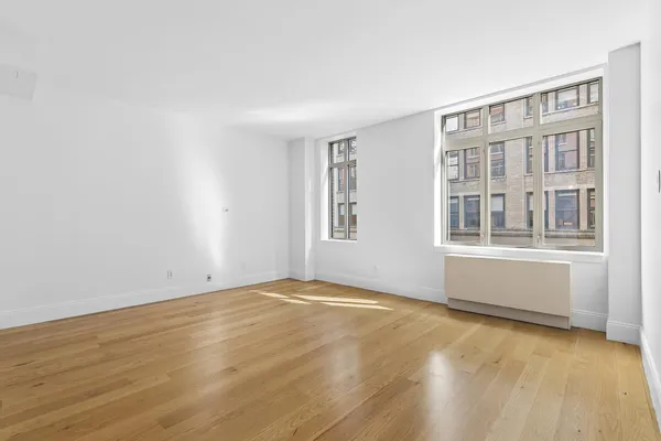 125 W 22ND ST 5-C