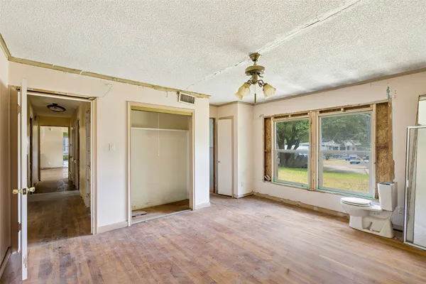 5104 MALINDA LN