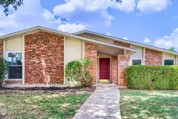 815 FLEMING TRL