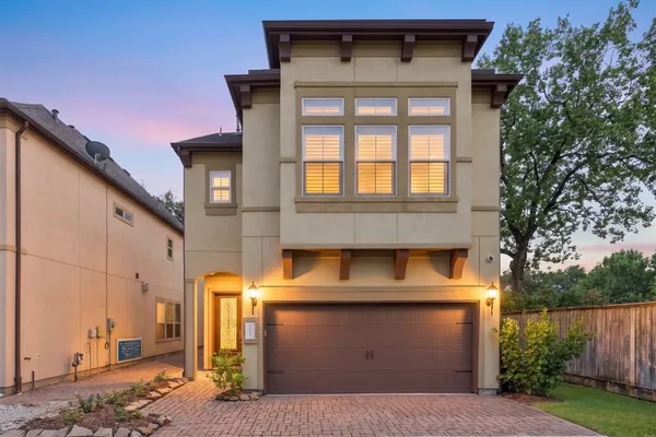 2805 SHADOW WOODS CT