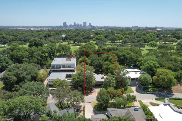 409 HAZELWOOD DR