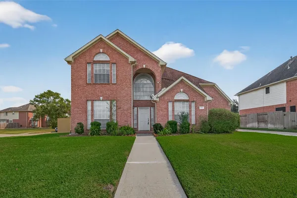 2103 FIVE IRON DR