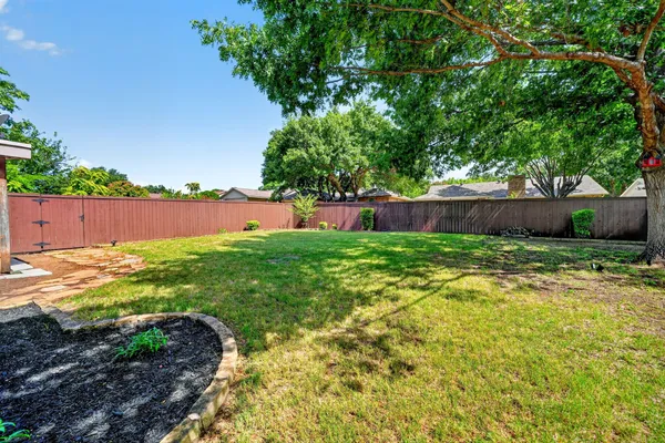 8248 WHITEWING DR