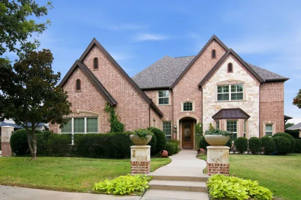 1913 ARRINGTON CT