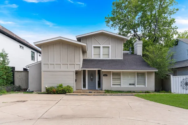 4524 MOCKINGBIRD LN