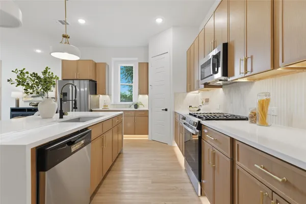 406 HEARTH TER