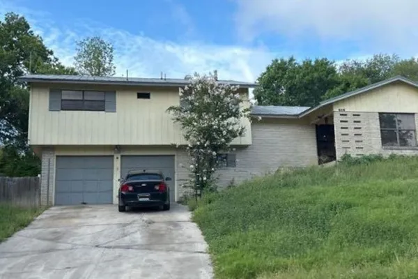 606 BARCHESTER DR