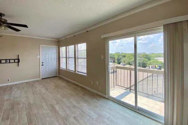 8750 PARK LN C-136