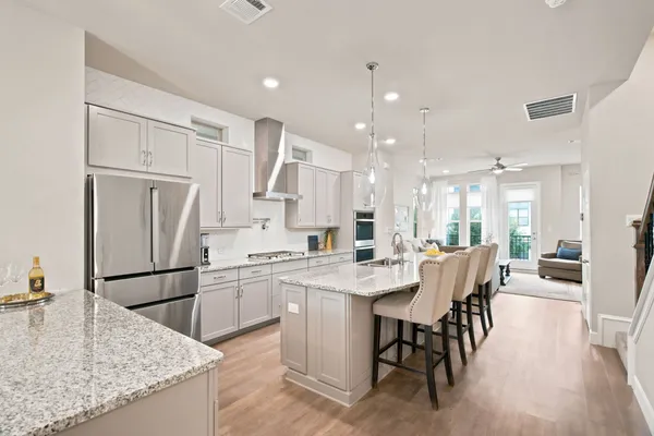 1011 TEA OLIVE LN