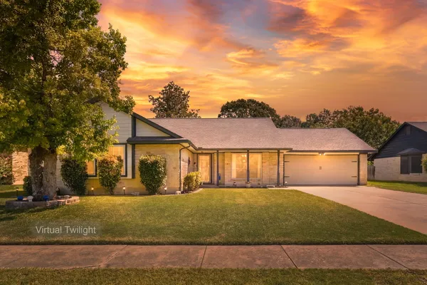 602 APPLEWOOD DR