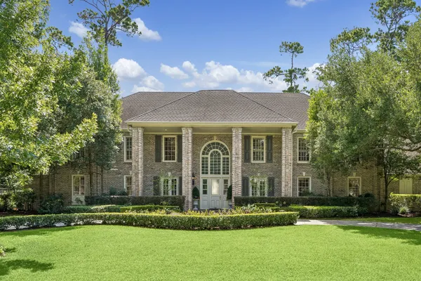 10 STILLFOREST ST