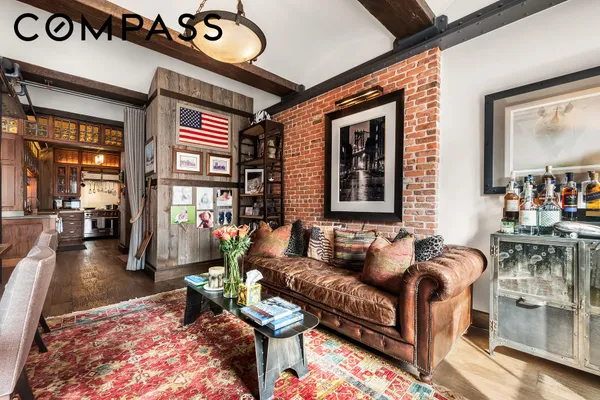 27 N MOORE ST 6A
