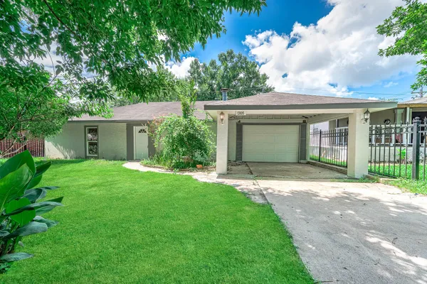 1305 WINCHESTER DR
