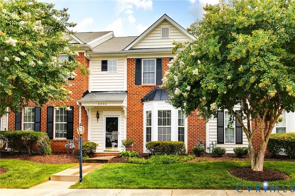 8004 CREEKSIDE VILLAGE DR