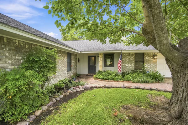 1215 BUTCHER RD