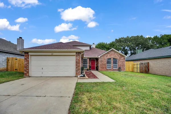 617 OAK VIEW CT
