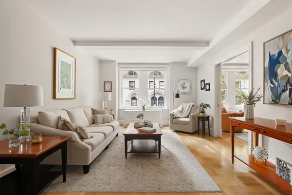 27 W 72ND ST 205