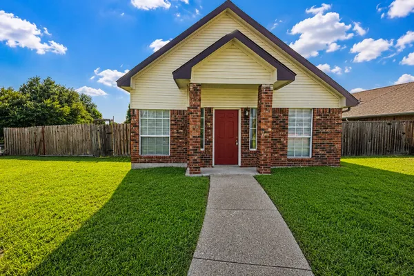 510 STONE CIR