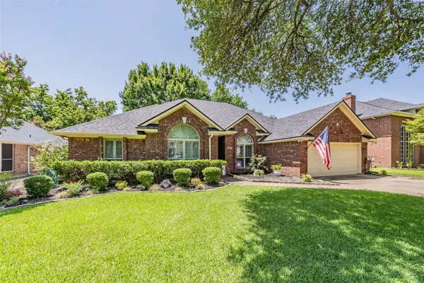 3317 CLEARFIELD DR