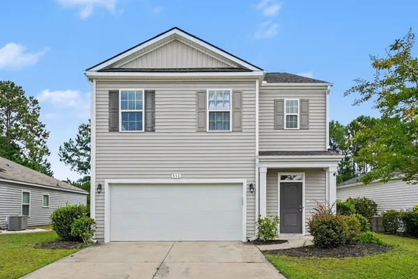 558 HAY HILL LN