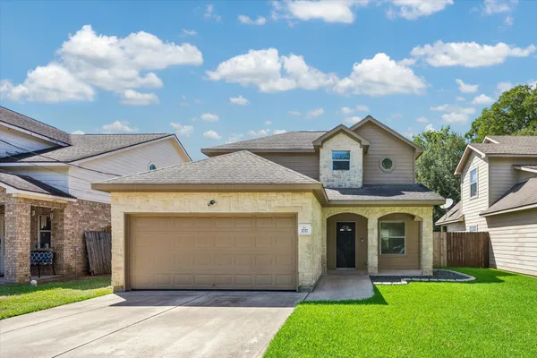 1717 EAGLE LAKE RD