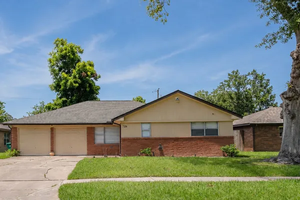 726 SKYLARK RD