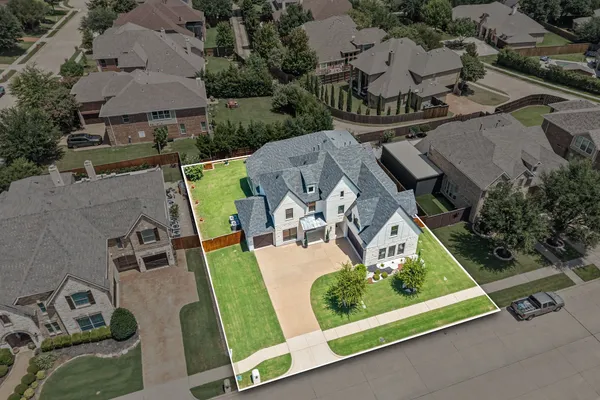 8808 VERONA DR