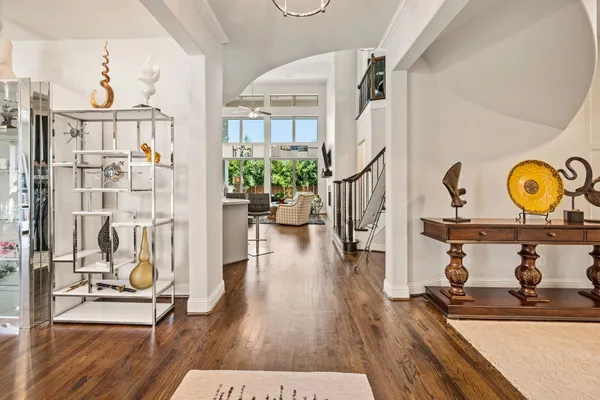 8808 VERONA DR