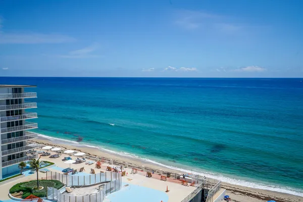 3560 S OCEAN BLVD -4