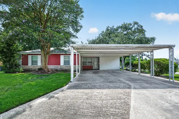 2013 TERRACE LN