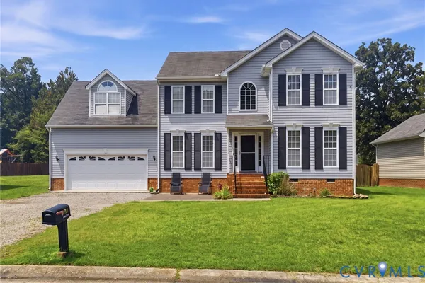 6812 LAKE CAROLINE DR
